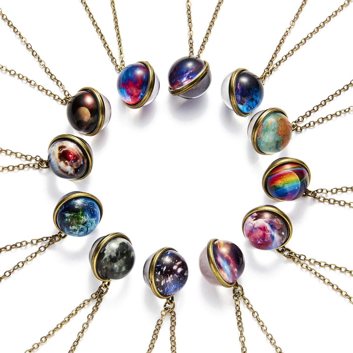 Collar Galaxia con Esfera de Cristal que Brilla en la Oscuridad