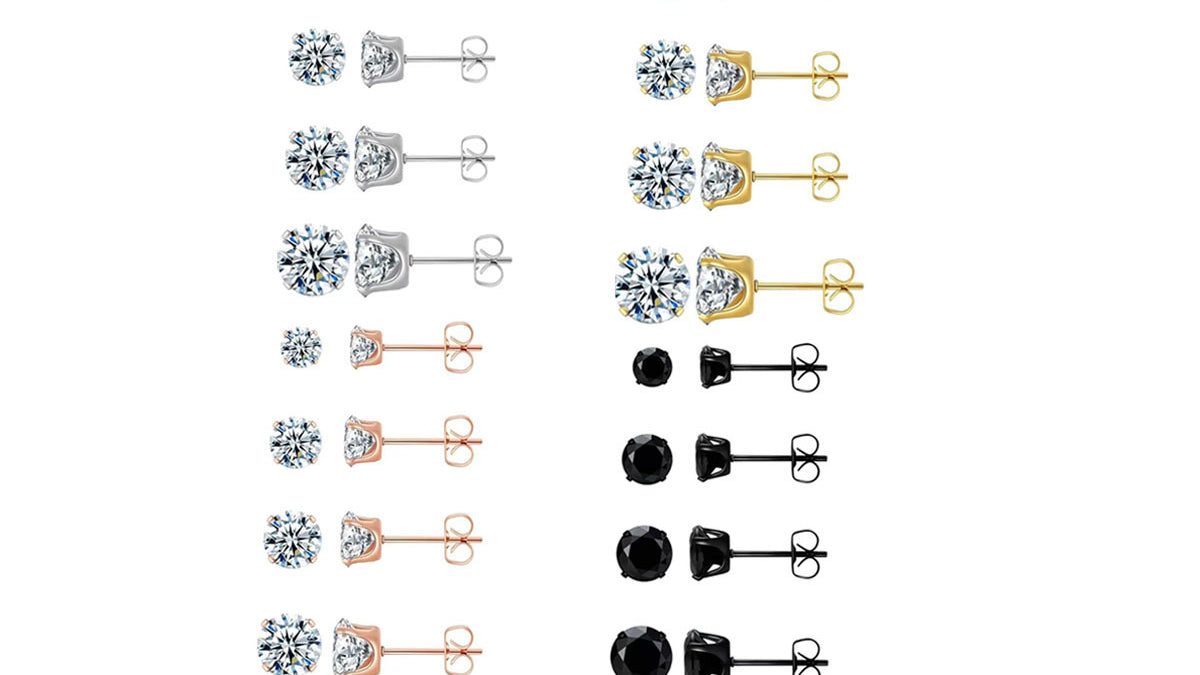 Pendientes de circonita sintética con engaste de cuatro garras