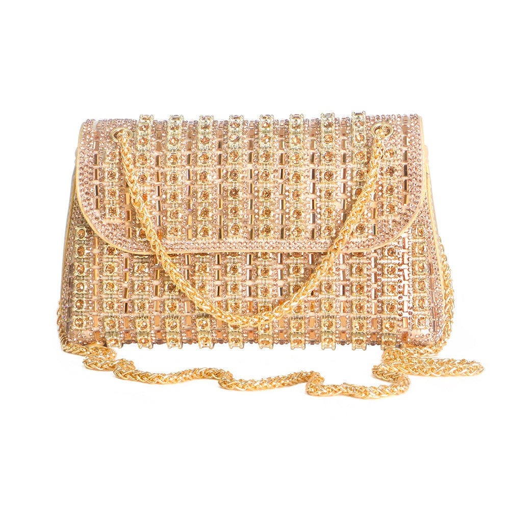 Bolso exquisito con incrustaciones de diamantes