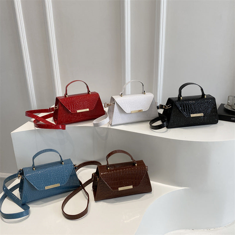Bolso cuadrado pequeño de PU con estampado de cocodrilo